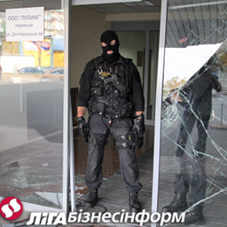 Центральный офис компании Фокстрот заблокировали силовики
