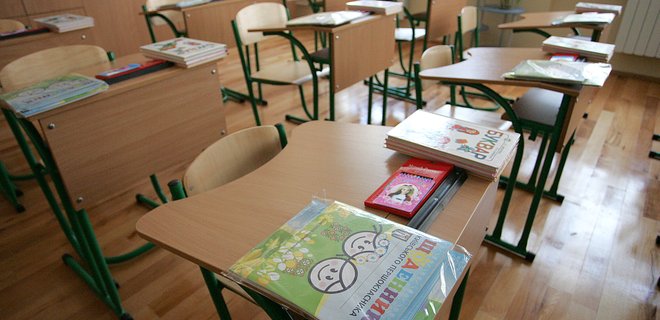 В Харьковской области закрыли школу и детсады: назвали причину - Фото
