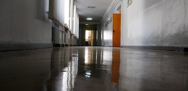 Харьковские школы с 1 сентября возьмут под охрану за счет бюджета - Фото