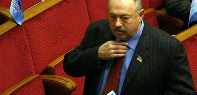 Бывший генпрокурор Пискун эмигрировал из Украины, - СМИ - Фото