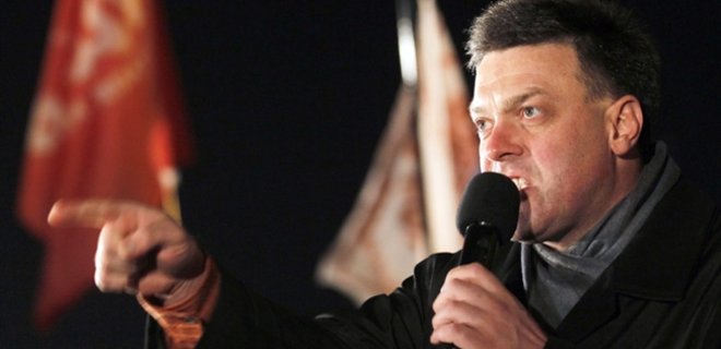 Тягнибок о планах Януковича: референдум состоится в августе - Фото
