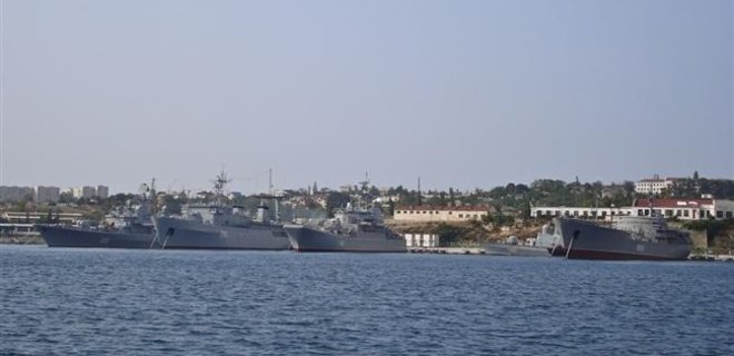 Россия собирается направить в Крым 20 новых кораблей и подлодок - Фото