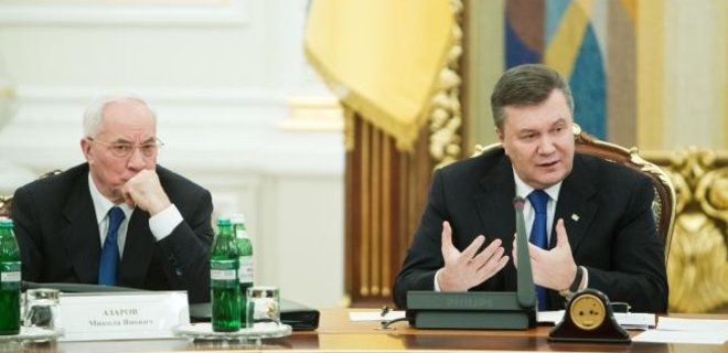 Азаров подпишет в Москве около 60 соглашений по ТС - СМИ - Фото