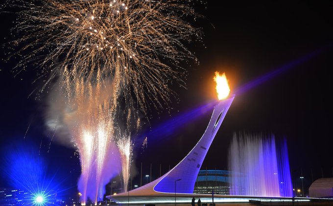 В Сочи зажгли огонь зимней Олимпиады: фото 