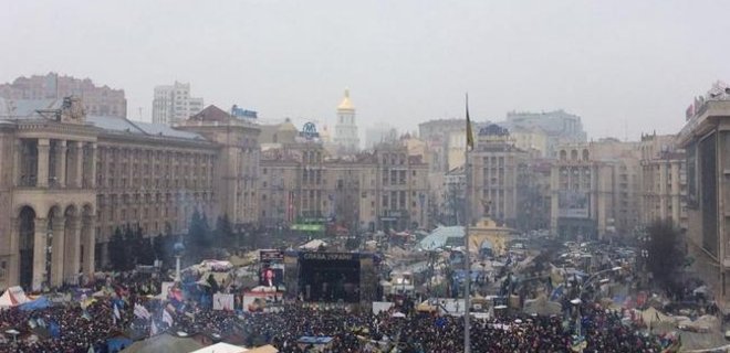 Народное вече в Киеве собрало десятки тысяч человек - Фото