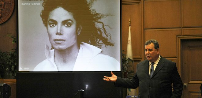 Поклонники Майкла Джексона получат компенсацию за его смерть - Фото