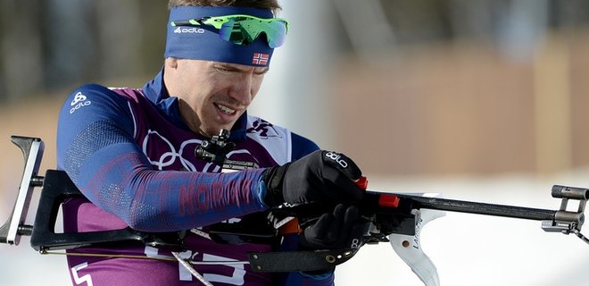 Норвежец Свенсден выиграл золото в масс-старте по биатлону в Сочи - Фото