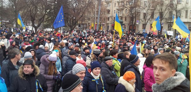 В Харькове на митинге Майдана собрались около 40 тысяч человек - Фото