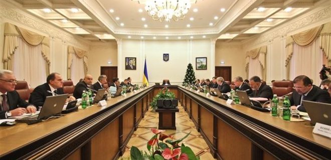 Рада уволила министров правительства Азарова - Фото