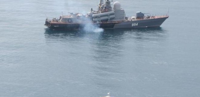 В Севастополе военные РФ блокируют отряд морской охраны Украины - Фото