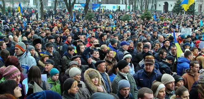 На Днепропетровщине ввели мораторий на проведение митингов - Фото