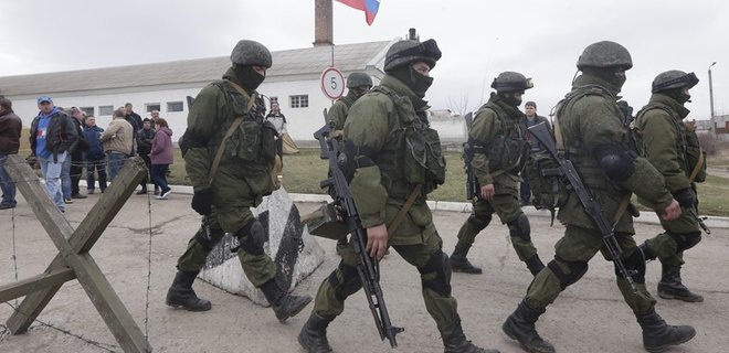 В Крыму проходит ротация российских военных  - Фото