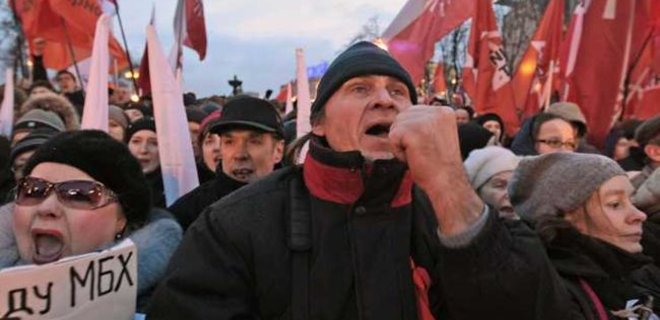 В Москве власти срывают антивоенную акцию 50 тыс. человек - Фото
