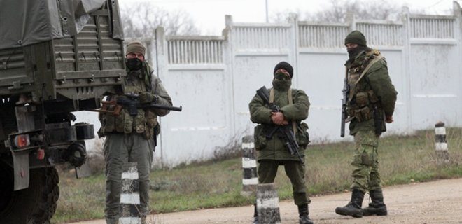 Ракетно-техническую базу в Крыму заняли 600 российских военных - Фото