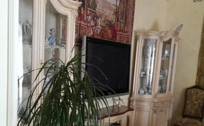 Тимошенко показала особняк в Конча-Заспе: говорит, что арендует