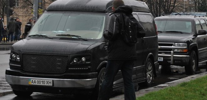 В Ровно  видели авто, якобы принадлежащее Януковичу-младшему - Фото