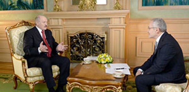 Лукашенко намерен встретиться с Турчиновым  - Фото