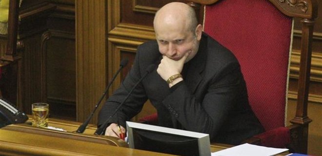 Турчинов поручил проверять присутствие депутатов на заседаниях ВР - Фото