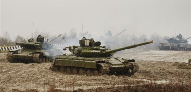 Украина призвала РФ провести консультации о ситуации на границе - Фото