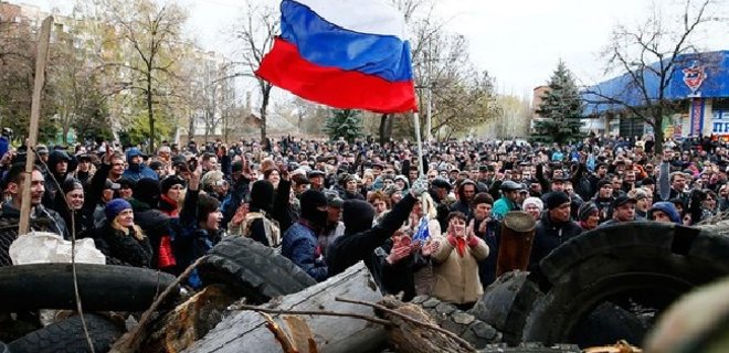 В Харькове и Донецке прошли небольшие митинги за федерализацию - Фото
