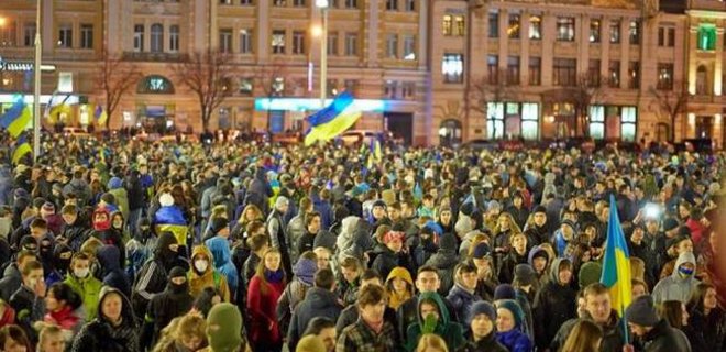 Харьковский Евромайдан отменил митинг из-за возможных провокаций - Фото