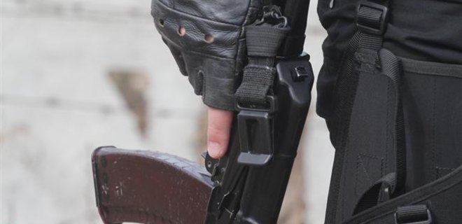 В Донецке вооруженные боевики разоружили пятерых бойцов 