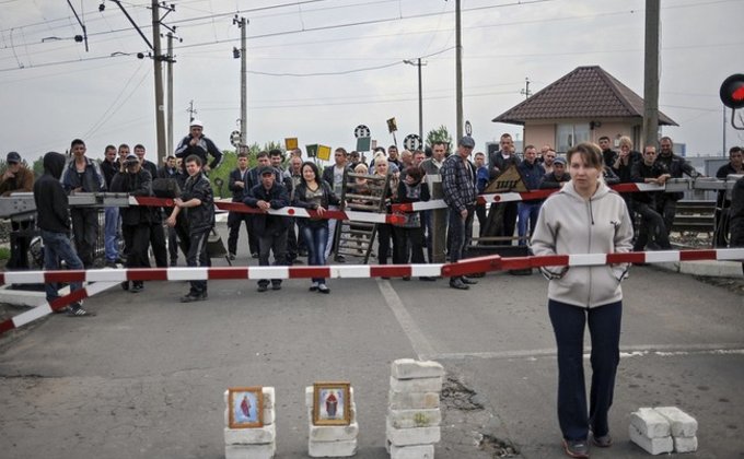 Славянск в блокаде: украинские силовики окружили город