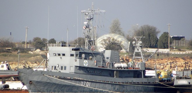 Россия вернула Украине несколько захваченных судов ВМС - Фото