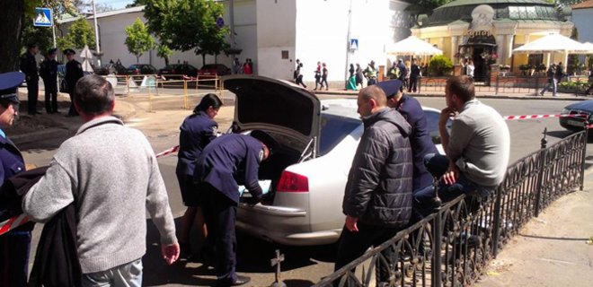 В центре Киева задержали второй автомобиль с оружием - Фото