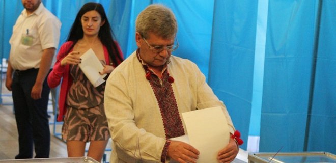На 15:00 явка на выборах в Киеве составила 34% - Фото