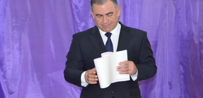В Николаеве на выборах мэра побеждает экс-регионал Гранатуров - Фото