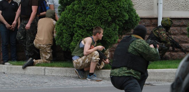 Террористы в Донецке говорят о потере 30 боевиков  - Фото