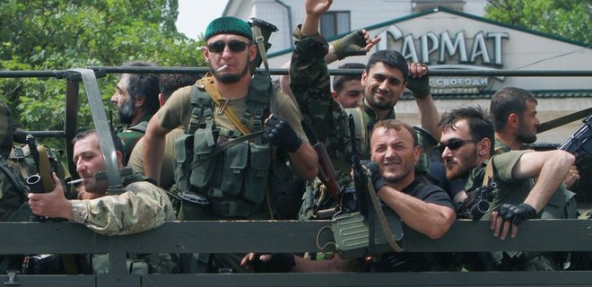 Лидер террористов подтвердил наличие в Донбассе боевиков из Чечни - Фото