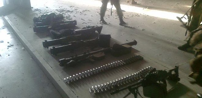В аэропорту Донецка обнаружено российское оружие - Аваков - Фото