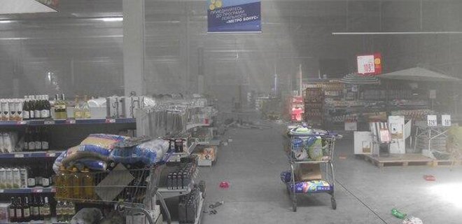 Террористы разграбили супермаркет 