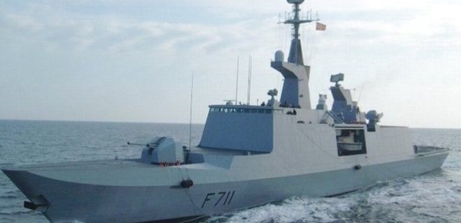 В Черное море вошел военный фрегат Франции - Фото