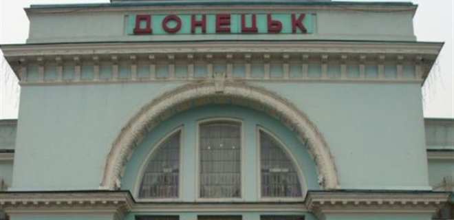 В Донецке не работают 2 больницы, ограничено движение транспорта - Фото