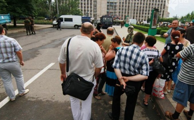 Боевики заменят баррикады у Донецкой ОГА "грамотными блокпостами"