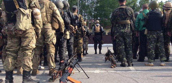 Второй батальон Нацгвардии прибыл в Славянск - Фото