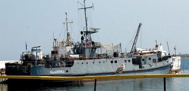 Из Крыма вывели еще три судна ВМС Украины  - Фото