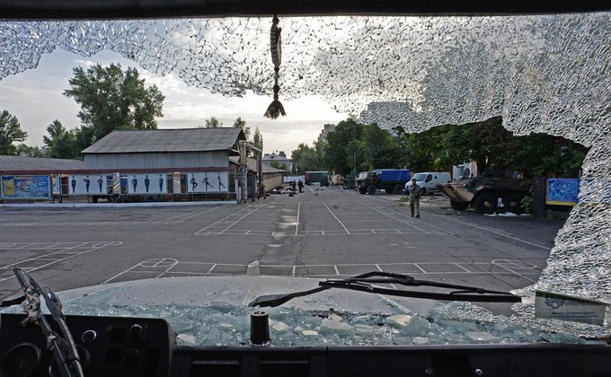 Террористам досталось оружие Нацгвардии: фото из Луганска