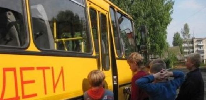 Террористы перехватили автобус с детьми из Снежного - Фото