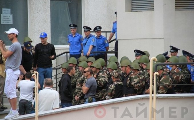 В Одессе пресечена провокация у консульства РФ, есть раненые