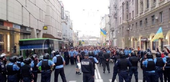 В Харькове произошли столкновения Евромайдана с милицией - СМИ - Фото
