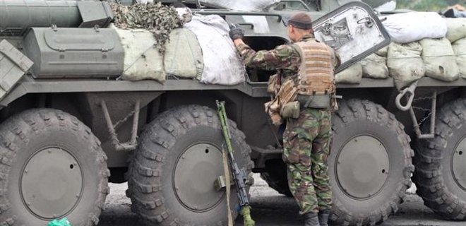 Военнослужащие ВСУ в зоне АТО обеспечены бронежилетами на 62% - Фото