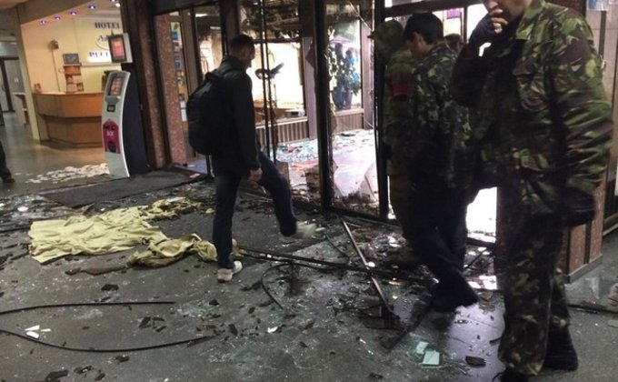 В Киеве активисты профсоюзов штурмовали отель Турист