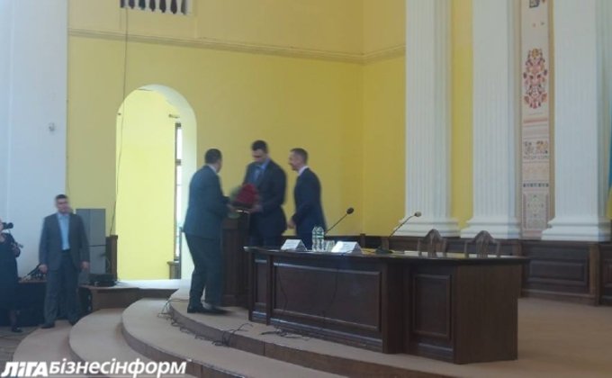 Мэр Киева Кличко стал главой КГГА: фоторепортаж