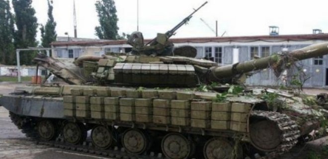 В Артемовске силовики захватили российский танк - Минобороны - Фото