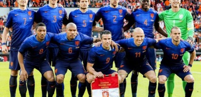 ЧМ-2014: Голландия одержала волевую победу над Мексикой - Фото
