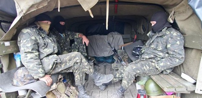 Террористы в Донбассе обстреливают позицию АТО на горе Карачун - Фото